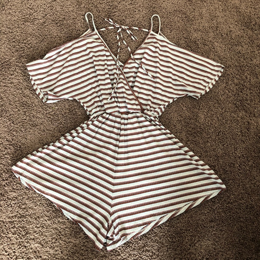 Romper - Picture 2 of 2
